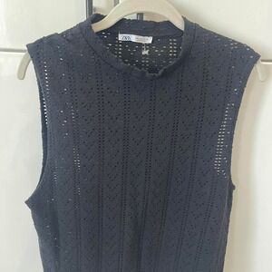 Women's Black Zara sleeveless sweater vest